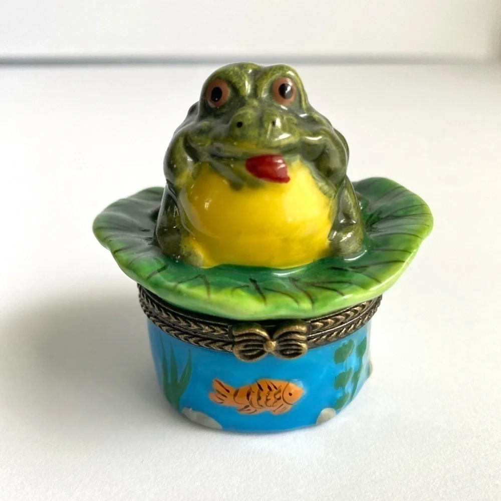 Frog Trinket Box Hand Painted‎ Toad Fish Bowl Pond Prince Decorative Collectible